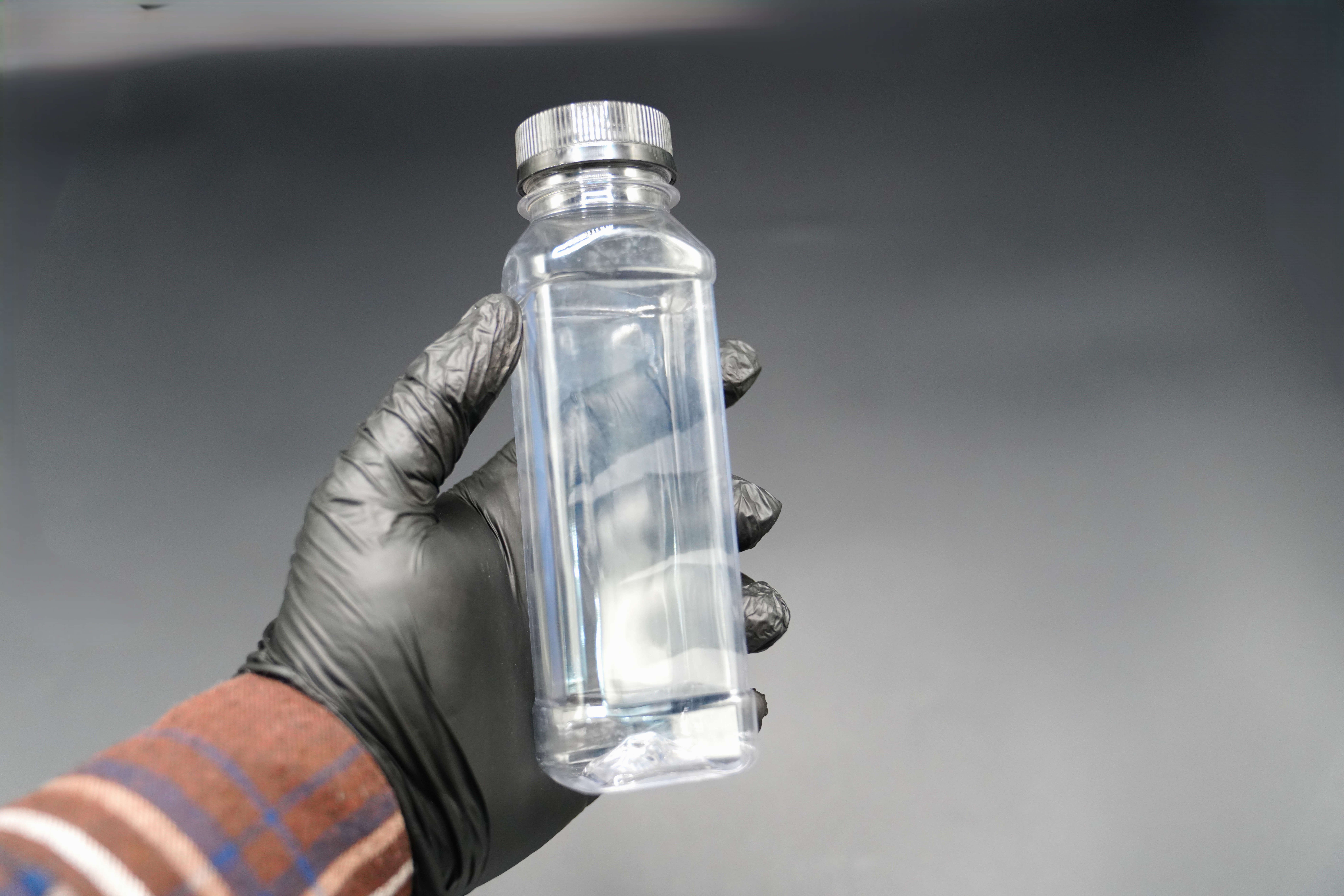 Clear plastic bottle with a black lid, good quality, square shape, 250 ml capacity, 25Set