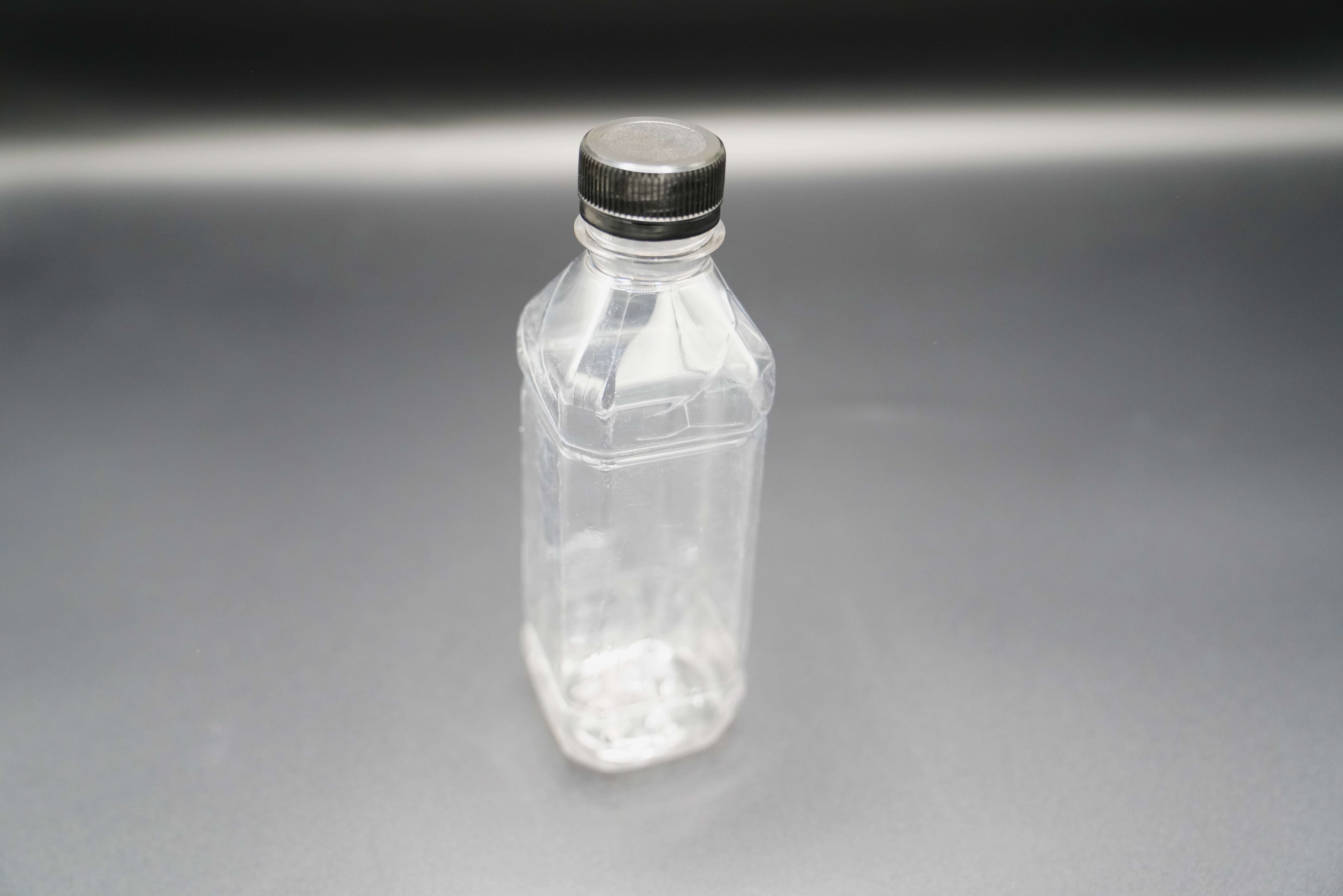Clear plastic bottle with a black lid, good quality, square shape, 330 ml capacity, 3Set