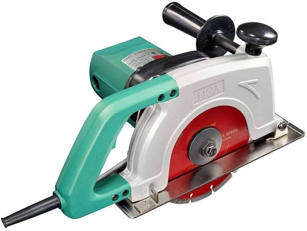 DCA 180mm concrete cutter with 1900W power, 5500 RPM speed, and a cutting length of 58mm AZE180